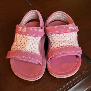 Teva girls sandals